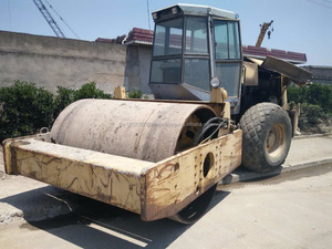 Rouleau DYNAPAC CA51 d'occasion, livraison gratuite, bon et bon marché, en promotion - Product Image 2