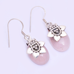 Pendientes colgantes de diseñador de Plata de Ley 925 con piedras preciosas de corte ovalado de cuarzo rosa, joyería romántica plateada, pendiente de moda. - Product Image 1