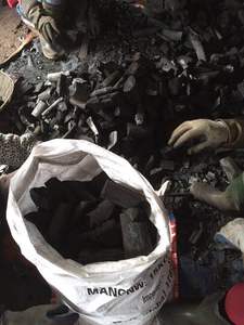 ถ่านยูคาลิปตัสจากไม้เนื้อแข็งธรรมชาติ 100% ถ่านดำ ใช้สำหรับบาร์บีคิว เวลาเผาไหม้ 3 ชั่วโมง เถ้าต่ำ 3% รูปทรงแท่ง - Product Image 6