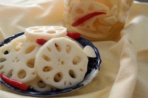 Lotus salé surgelé de haute qualité en vrac 2021, diverses pièces : tranches, fruits entiers, pousses, pelés, surgelés BQF, en copeaux et en bandes - Product Image 4