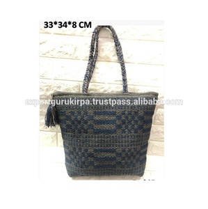 กระเป๋าคลัทช์สำหรับผู้หญิงกระเป๋าแบบเย็บปักและประดับด้วยลูกปัดมีซิปสไตล์อินเดียที่ได้รับแรงบันดาลใจ - Product Image 6