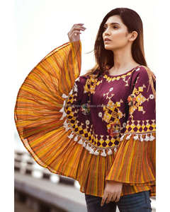 Poncho circulaire à volants en dentelle à franges de style tribal, brodé en chaîne, couleur vin profond et moutarde, pour la plage - Product Image 1