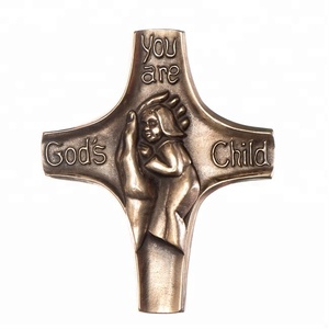 Cruz Decorativa de Pared de Bronce Pulido, Estilo Religioso, Modelo Metálico Hecho de Latón - Product Image 4