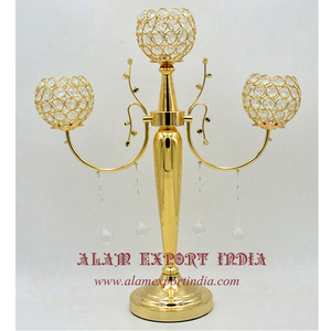 ALAM Candélabres suspendus originaux en aluminium cristal plaqué or de haute qualité pour les décorations de fêtes et de mariage - Product Image 3