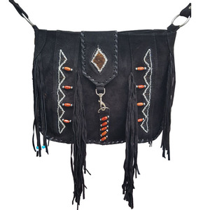 Sac à main en daim occidental Sac à bandoulière élégant avec des effilochures et des perles Design unique d'inspiration bohème pour un usage quotidien - Product Image 1