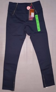Top Moda Algodón Señoras Jegging Bangladesh Readymade Garments Stocklot para la temporada de primavera - Product Image 2