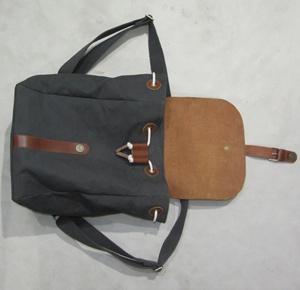 กระเป๋าเป้ผ้าใบและหนัง - Product Image 6