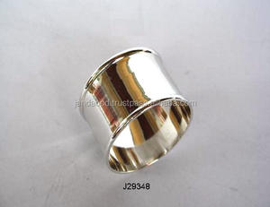 Anillo para Servilletas de Latón con Borde Liso y Baño de Plata, Porta Servilletas de Latón Plateado - Product Image 3