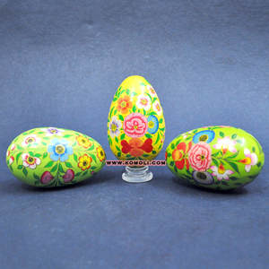 Œuf d'autruche en bois peint à la main avec des motifs floraux, ornement décoratif de Pâques pour la décoration de printemps, la décoration de la maison ou les cadeaux de saison - Product Image 4