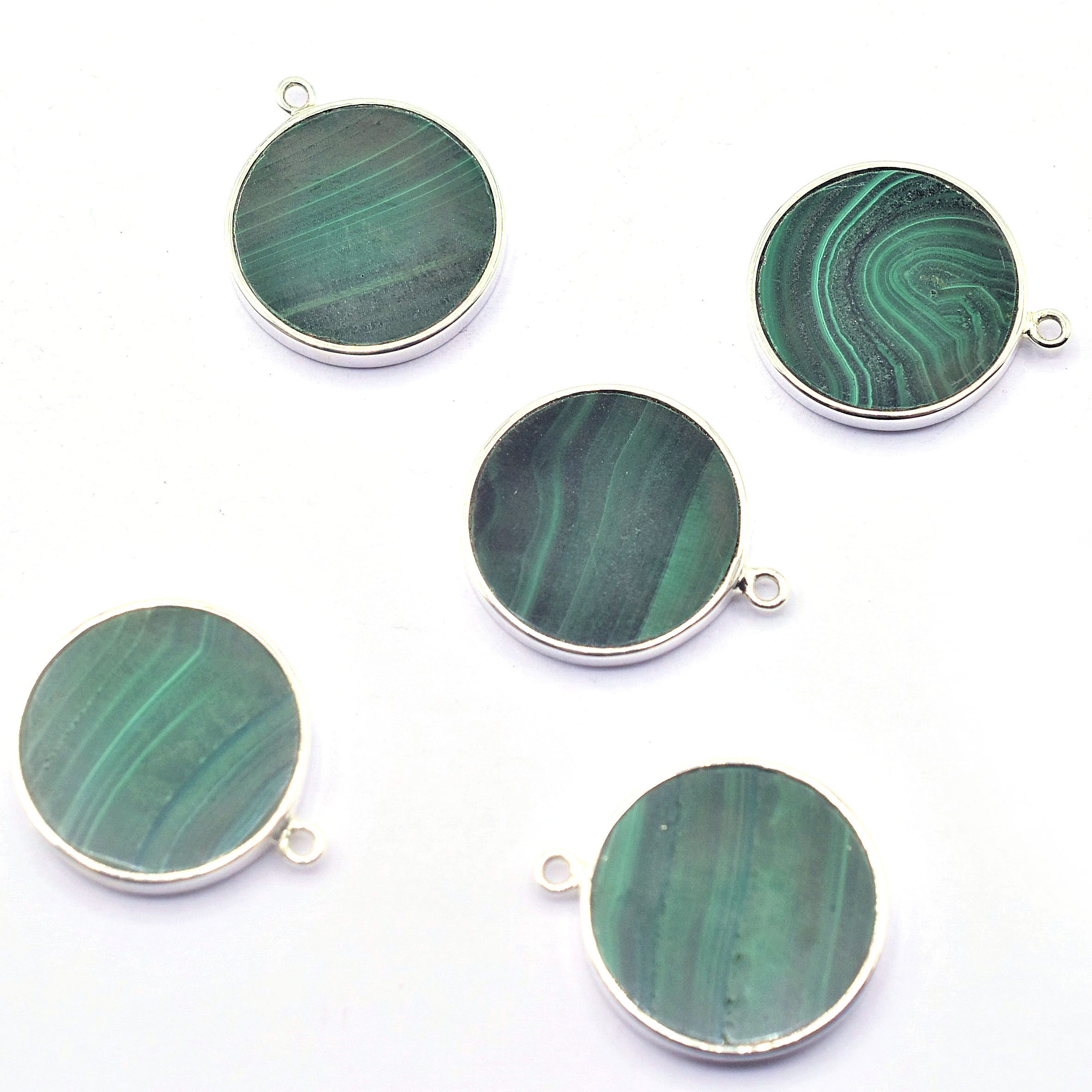 สีเขียว