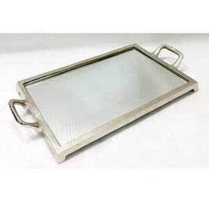 Bandeja de hierro decorativa para servir de forma moderna y elegante de tendencia industrial para decoración de mesa de comedor de boda con logotipo personalizado - Product Image 1