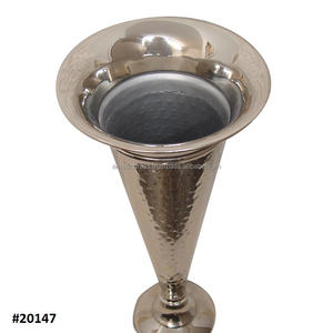 Jarrón de trompeta de Metal hecho a mano para decoración de Hotel - Product Image 4