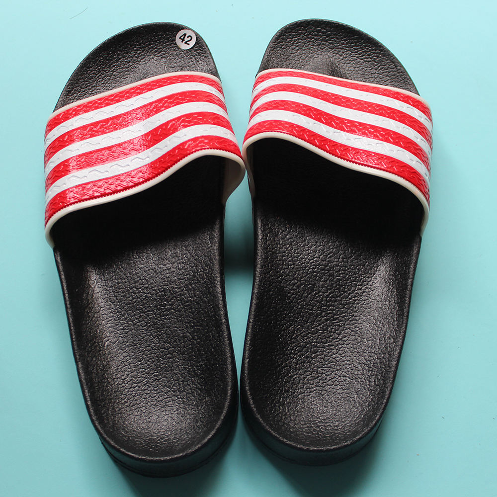 สีแดงและสีดำ