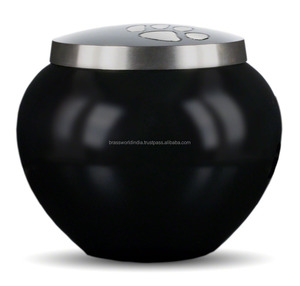Urna de metal para mascotas de estilo americano de Brassworld India Funeral Supplies - Product Image 2