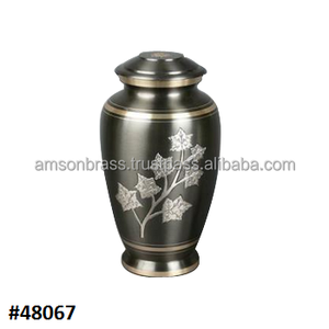 Urne décorative en laiton et métal fini avec pierre verte en métal Urnes funéraires Meena Urnes funéraires en métal de qualité supérieure Cimetière - Product Image 3