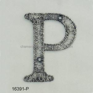 Alfabeto de alambre de hierro antiguo - Product Image 1