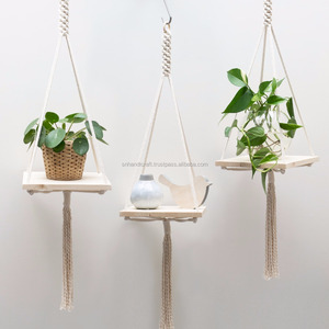 Magnifique objet de décoration pour la maison : porte-plantes en macramé, porte-plantes en corde, porte-plantes en bois, qualité supérieure - Product Image 1