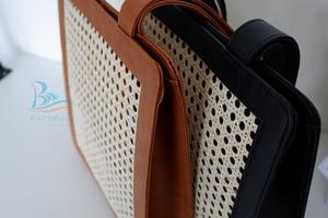 Bolso de Ratán Natural con Dos Asas, Cierre de Cuero PU, Tipo Abierto y Decoración de Borlas, de Vietnam - Product Image 4