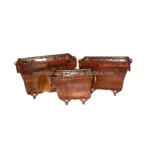 Floreros de metal en relieve Maceta decorativa Uso decorativo Florero de metal Estilo clásico Decoración del hogar - Product Image 5