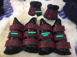 Botas de Tela con Tendón y Brillantina de la Mejor Calidad, Protección Elegante para las Patas de Caballos para Entrenamiento y Competición - Product Image 2