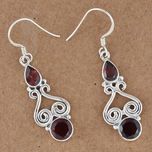 Pera de forma redonda Garnet925 Plata de ley Primavera Pendiente colgante Joyería Moda Stud Pendiente Fabricación al por mayor Casa DePlata - Product Image 2