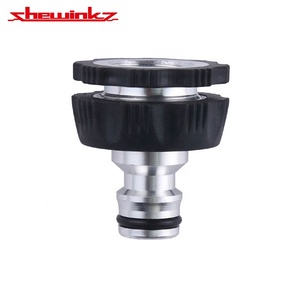 Adaptateur fileté universel en aluminium 3/4"-1" pour l'irrigation des jardins extérieurs, durable - Product Image 2