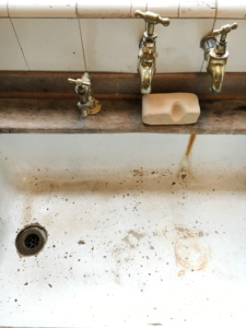 All-In-One Bacterial Grease <strong>Cleaner</strong> for Home Appliance &amp; <strong>Vacuum</strong> <strong>Cleaner</strong> Effective for All Surfaces in Houses Hotels Resorts