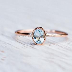 แหวนหมั้นพลอยบุษราคัม14K สีเหลืองทองน้ำเงินทรงรีดีไซน์คลาสสิกสำหรับงานแต่งงาน - Product Image 1