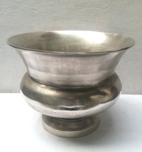 Aluminium Modern Metal Serving Bowl Eco-Friendly Custom Size for <b>Table</b> Top Food Decoration and Business Gifts Wholesale - Product Image 1