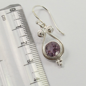 ปรับแต่งหินต่างหูพลอยสีม่วงแบบอินเทรนด์สำหรับงานแต่งงานปาร์ตี้ขายส่ง925เงินสเตอร์ลิง - Product Image 3