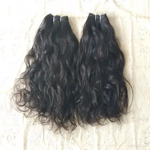 Cabello ondulado sin procesar