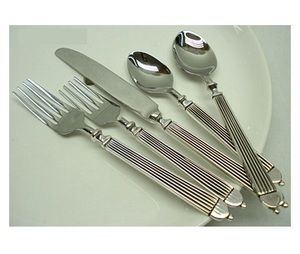 Ensembles de couverts écologiques en acier inoxydable 304 avec boîte-cadeau pour une utilisation en fête - Product Image 6