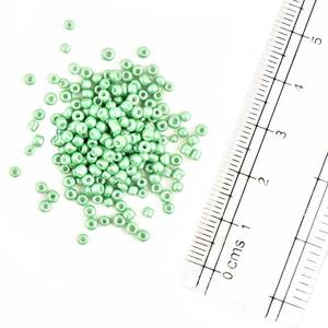Perles de rocaille rondes en verre opaques vert-mer moyennes pour la fabrication de bijoux (paquet de 1000) - Product Image 1