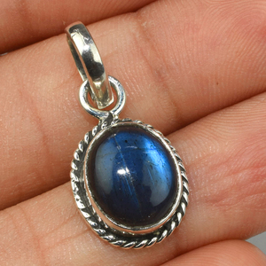 Shri Ashapura - Colgante de Plata de Ley 925 con Labradorita Azul Gloriosa, Joyería con Piedras Preciosas, Certificado por Terceros, Estilo Clásico - Product Image 5