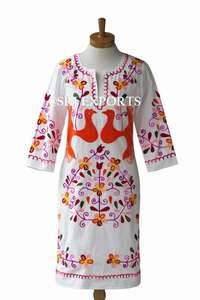 Vestido Mexicano Bordado Estilo Boho con Motivos Florales Otoñales Vintage, Superventas en Línea - Product Image 2