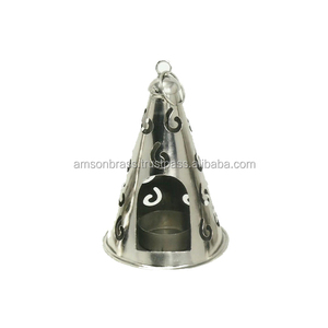 Vela de candelita decorativa de hoja para Navidad Portavelas de hierro de metal con acabado antiguo Portavelas de luz de té - Product Image 2