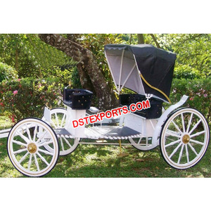 Mini carruaje de caballos negro de dos plazas Decoraciones de boda de estilo real hechas a mano por el fabricante para la venta - Product Image 1