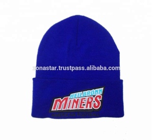 Gorro de invierno de punto liso con estilo de imagen de tela común de alta calidad acrílica 100%, sombreros de diseñador con logotipo personalizado para promociones - Product Image 5