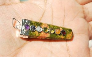 <b>Crystal</b> Pendant Unakite Flat Pendant <b>Healing</b> Stone Gemstone Flat Pencil <b>Crystal</b> Gemstone Agate Necklace Wholesaler - Product Image 3