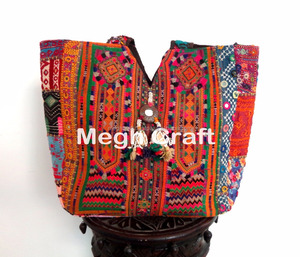 กระเป๋าถือ Kutch Banjara,กระเป๋าโบฮีเมียนโบโฮ-กระเป๋าโท้ทฮิปปี้สไตล์โบฮีเมียนแบบดั้งเดิม - Product Image 1