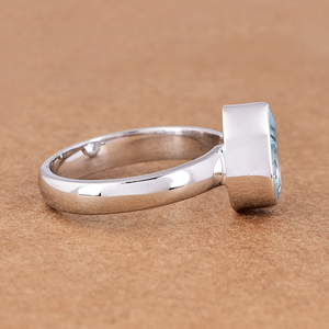 Casa de Plata แฮนด์เมด7x10มม. แหวนพลอยบุษราคัมสีฟ้าตัดลูกแพร์925แข็งเครื่องประดับเงินสเตอร์ลิงสำหรับงานปาร์ตี้ขายส่งผลิต - Product Image 2