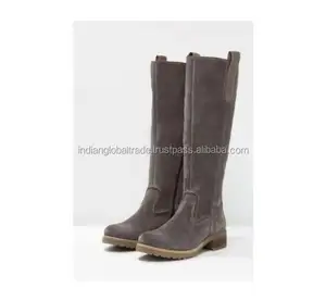 Qualidade premium de botas de inverno cinza-disponível em tamanhos e cores diferentes com os melhores preços