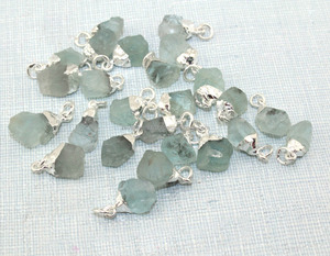 Connecteur de pierres précieuses aigue-marine rugueuse naturelle pépite argent plaqué bricolage breloques pierre de naissance connecteur de recherche - Product Image 4