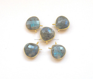 Pierre précieuse de Labradorite naturelle en argent sterling 925 avec cadeau en forme de coeur plaqué or pour son connecteur de lunette - Product Image 4