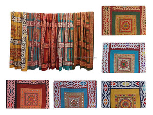 Quilt Kantha avec appliques brodées en miroir fournisseur d'or - Product Image 3