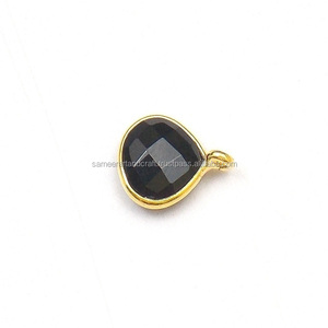 Black Onyx Gemstone Pear Shape 18K Gold Plated Brass Jewelry Single Bail Conector de bisel hecho a mano - Product Image 1