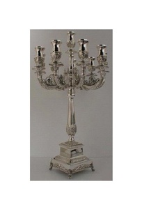 Candelabro Alto Hecho a Mano de 5 Brazos en Color Dorado con Candelabro de Aluminio de Calidad Superior a un Precio Accesible - Product Image 6