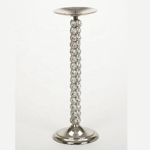 Pièce maîtresse de tige de mariage en aluminium et cristal avec couleur et taille personnalisées - Product Image 1