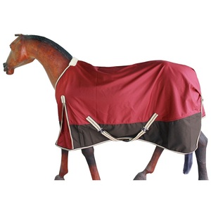 Couverture d'hiver pour cheval 600D Ripstop imperméable, col standard, rembourrage en coton 300gsm, couverture isolante avec doublure en nylon - Product Image 1