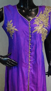 Nuevo diseño hecho a mano bordado KURTI de la INDIA - Product Image 4